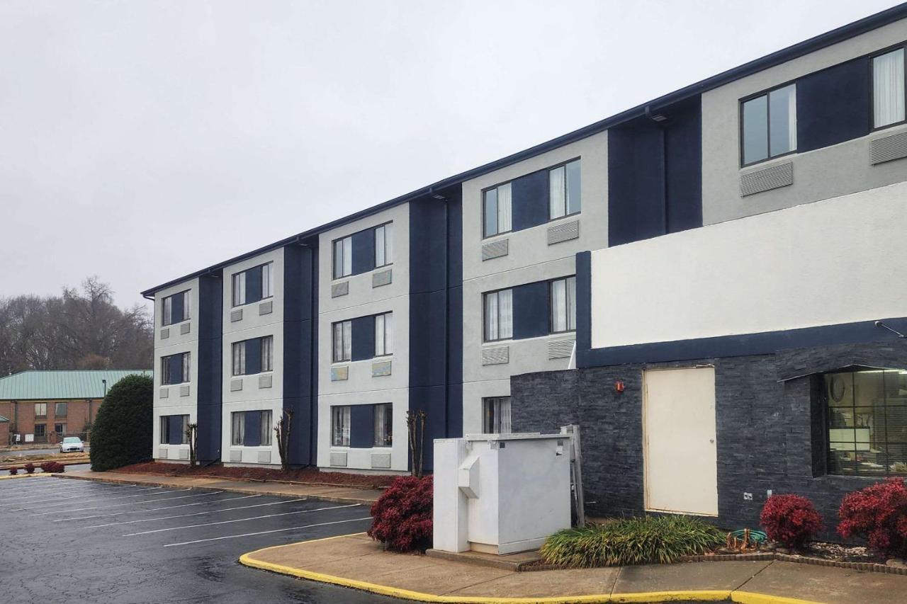 斯巴达堡西南贝斯特韦斯特必住Plus酒店 斯帕坦堡 外观 照片